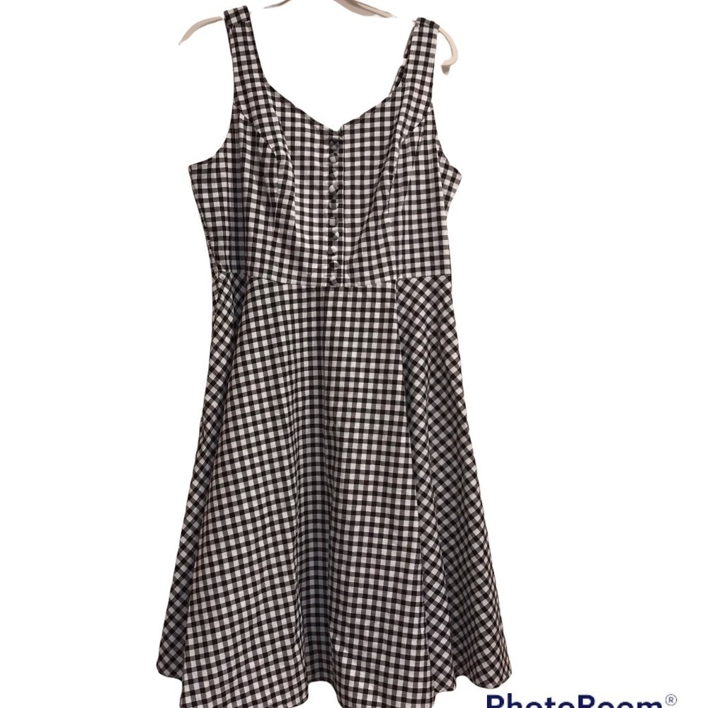 Woman’s Dress Retro Pin Up Style 
Black and White Checker Belle Pogue Size XXL